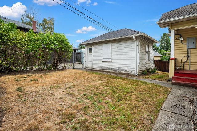 2518 30th Avenue S, Seattle, WA 98144