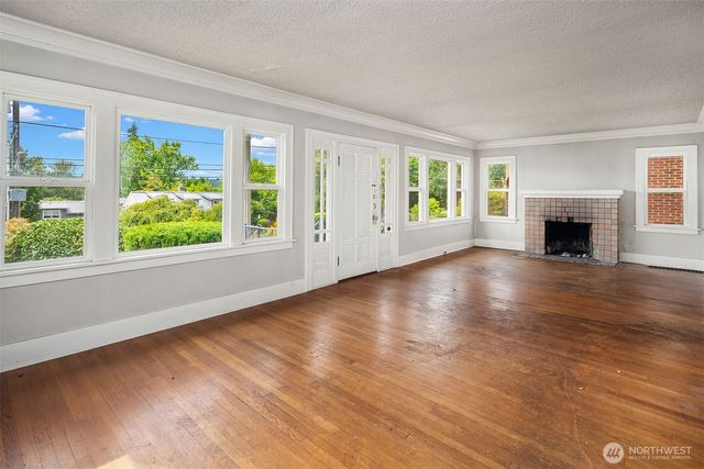 2518 30th Avenue S, Seattle, WA 98144