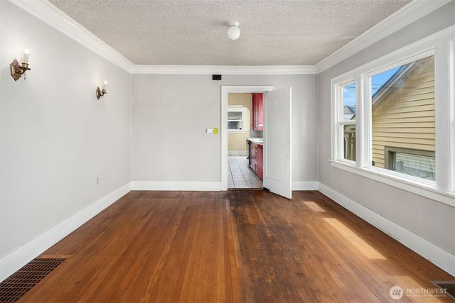 2518 30th Avenue S, Seattle, WA 98144