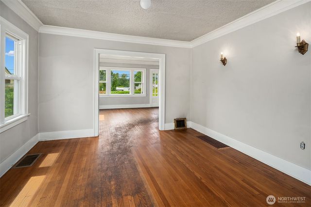 2518 30th Avenue S, Seattle, WA 98144