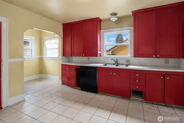 2518 30th Avenue S, Seattle, WA 98144