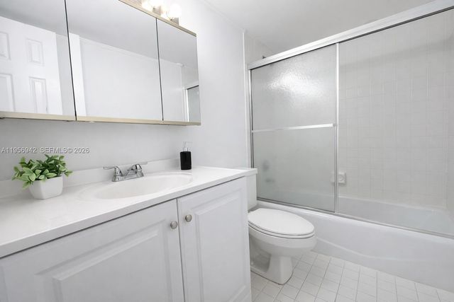 3920 Inverrary Blvd 608C, Lauderhill, FL 33319