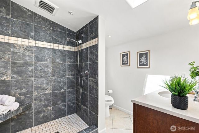 1116 N 76th Street, Seattle, WA 98103
