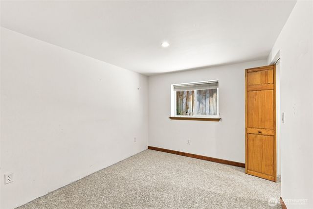 1116 N 76th Street, Seattle, WA 98103
