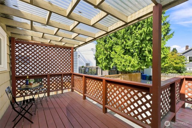 1116 N 76th Street, Seattle, WA 98103