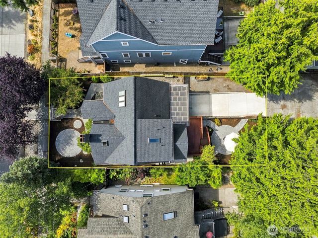 1116 N 76th Street, Seattle, WA 98103