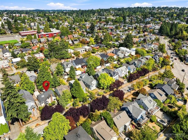 1116 N 76th Street, Seattle, WA 98103