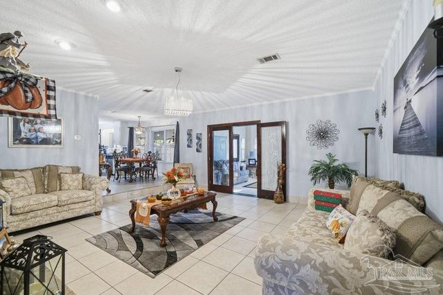 7201 Mier Henry Rd, Pensacola, FL 32506