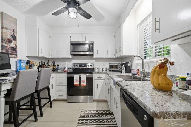 7201 Mier Henry Rd, Pensacola, FL 32506