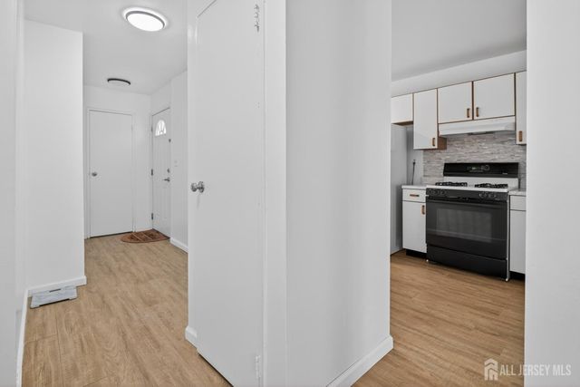 22 Lake Avenue 5A, East Brunswick, NJ 08816