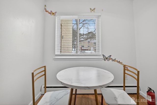 22 Lake Avenue 5A, East Brunswick, NJ 08816