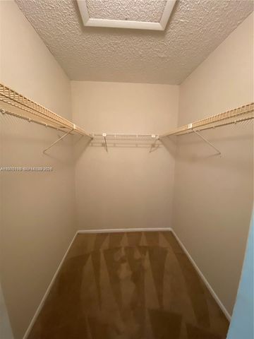 7630 Westwood Dr 327, Tamarac, FL 33321