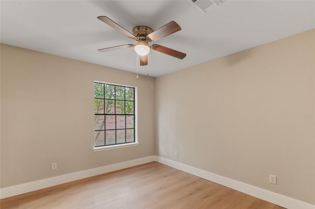 10 White Fawn Drive, Spring, TX 77381