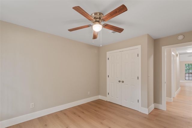 10 White Fawn Drive, Spring, TX 77381