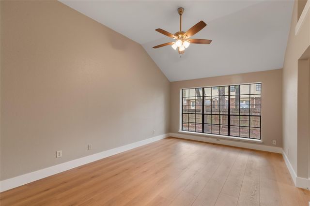 10 White Fawn Drive, Spring, TX 77381
