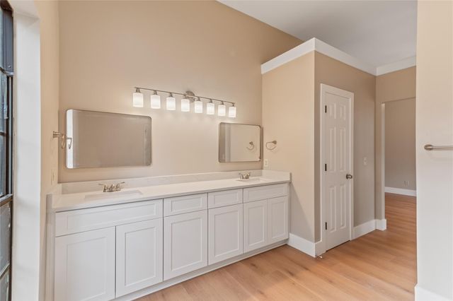 10 White Fawn Drive, Spring, TX 77381