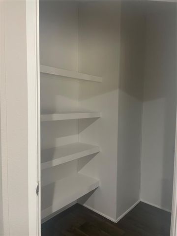 15661 Deer Glen Lane, Conroe, TX 77302