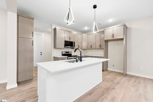 123 Jackson Street Street, Greer, SC 29650