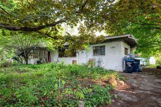 134 Goodburlet Road, Henrietta, NY 14467