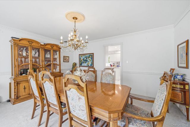 35 High Pasture Circle, Dix Hills, NY 11746