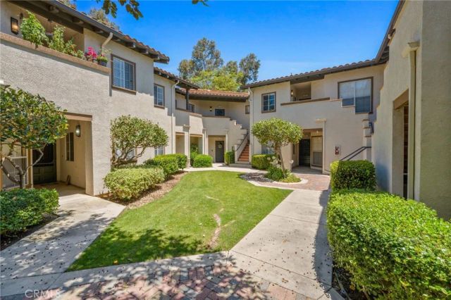 55 Via Pausa, Rancho Santa Margarita, CA 92688