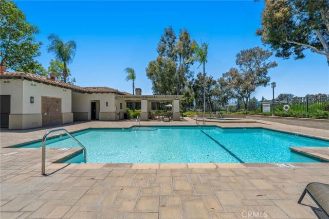 55 Via Pausa, Rancho Santa Margarita, CA 92688