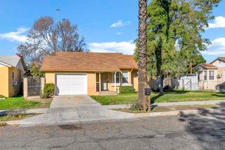 1124 E Campus Way, Hemet, CA 92543