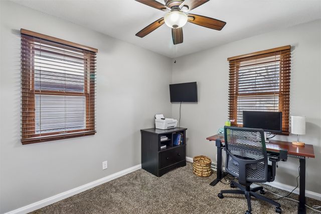 3922 E 26th Street, Des Moines, IA 50317