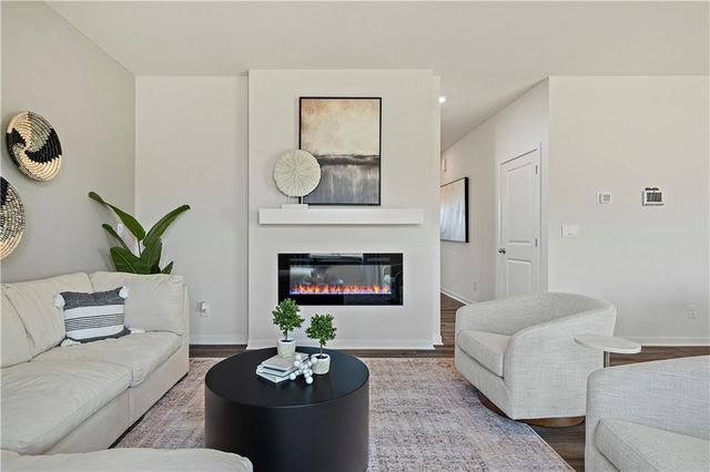 714 Fallen Leaf Drive, Belton, MO 64012