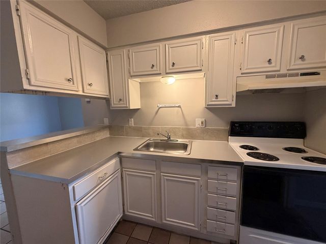 4303 Duval ST 204, Austin, TX 78751