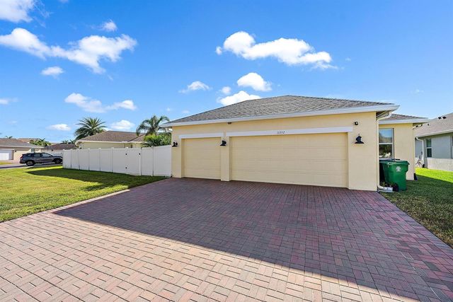 10352 SW Westlawn Boulevard, Port St. Lucie, FL 34987