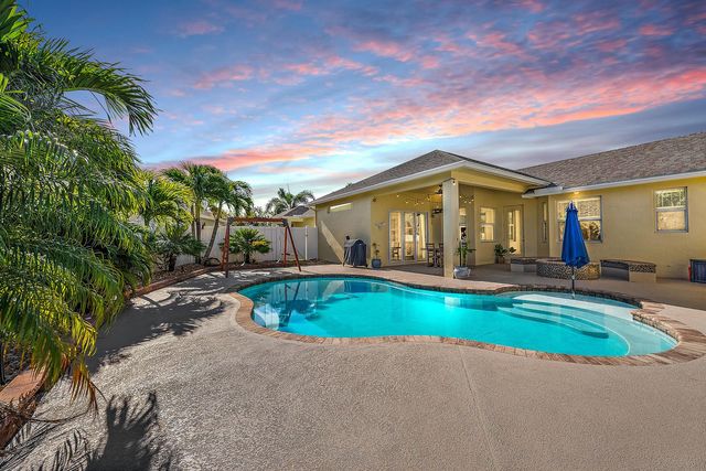 10352 SW Westlawn Boulevard, Port St. Lucie, FL 34987