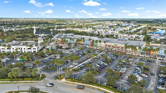 10352 SW Westlawn Boulevard, Port St. Lucie, FL 34987