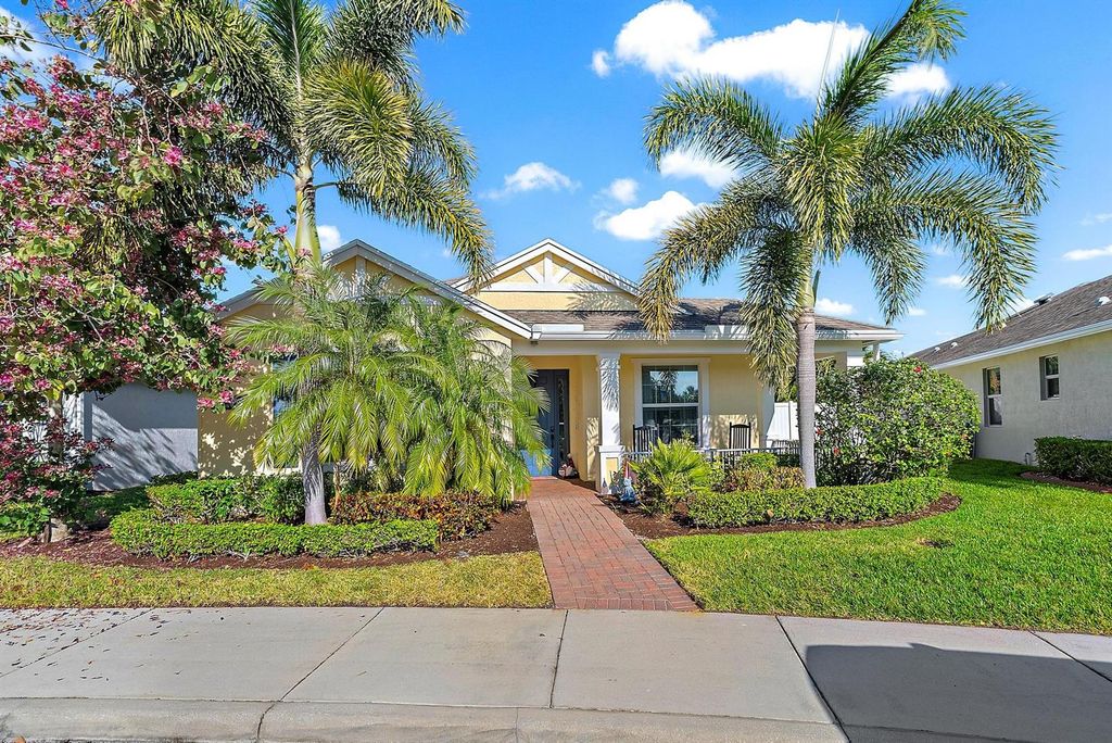 10352 SW Westlawn Boulevard, Port St. Lucie, FL 34987
