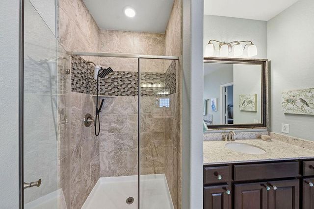 2813 Shadow Woods Court, Houston, TX 77043