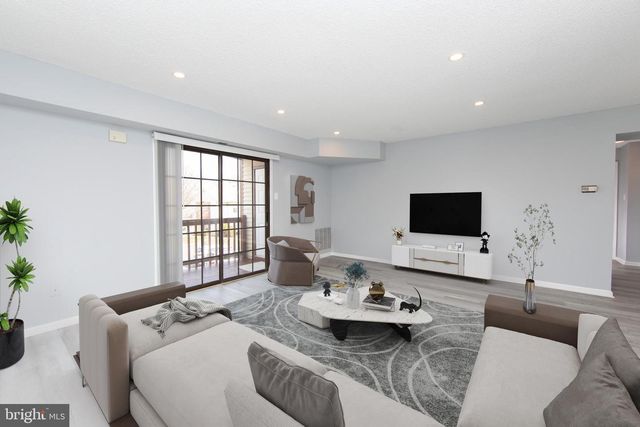 1408 CLARK CT, Southampton, PA 18966