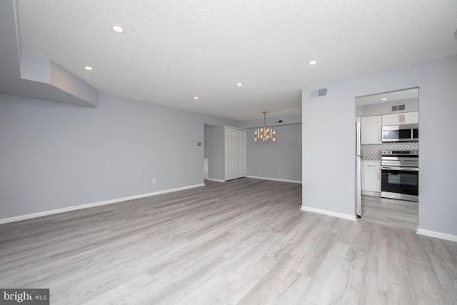 1408 CLARK CT, Southampton, PA 18966