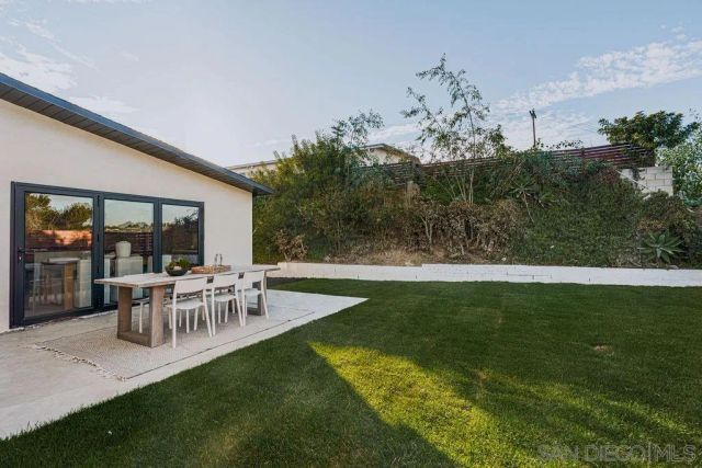 4985 Pacifica Dr, San Diego, CA 92109