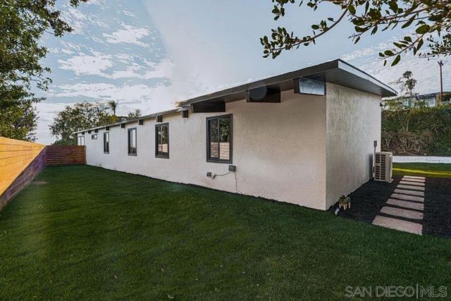 4985 Pacifica Dr, San Diego, CA 92109