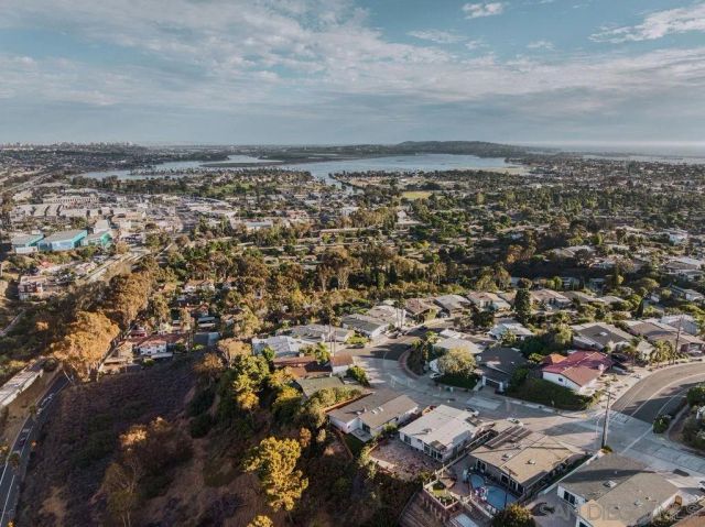 4985 Pacifica Dr, San Diego, CA 92109