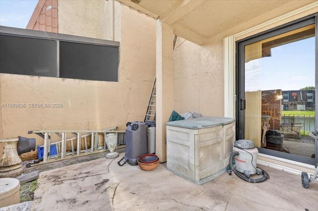 9125 Limetree Ln 168, Pembroke Pines, FL 33024