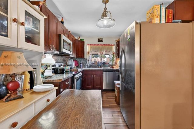 9125 Limetree Ln 168, Pembroke Pines, FL 33024