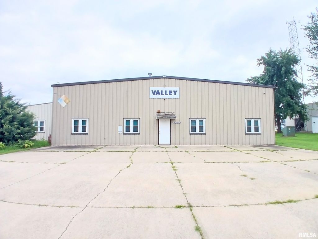 3600 WINCHESTER Road, Springfield, IL 62707