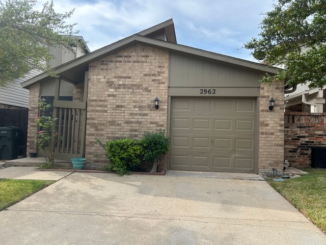 2962 Canis Circle, Garland, TX 75044