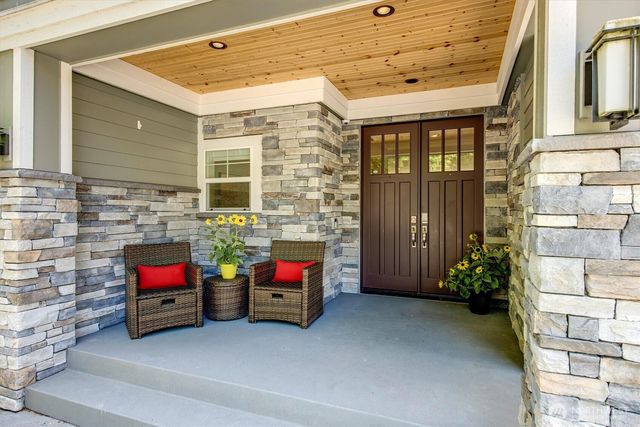 9950 SE 39th Street, Mercer Island, WA 98040