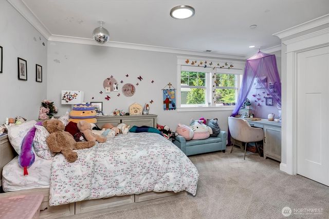 9950 SE 39th Street, Mercer Island, WA 98040
