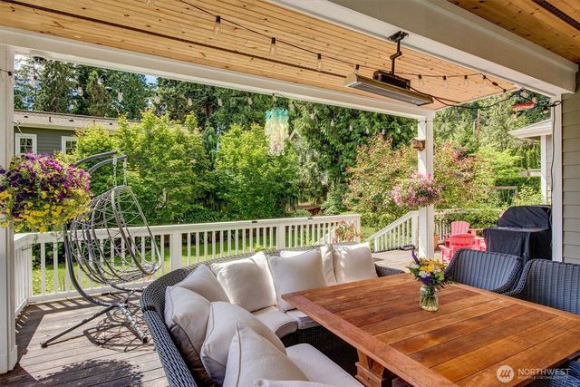 9950 SE 39th Street, Mercer Island, WA 98040