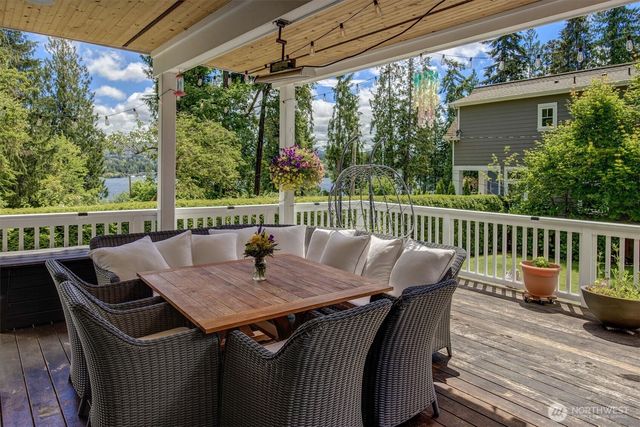 9950 SE 39th Street, Mercer Island, WA 98040