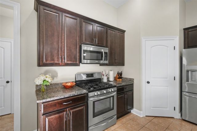 329 Camelback Drive, Bossier City, LA 71111