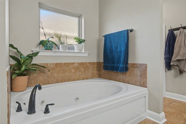 329 Camelback Drive, Bossier City, LA 71111